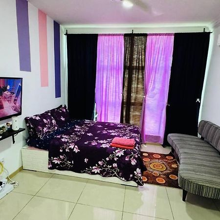 Vista Alam Roomstay Homestay Shah Alam Eksteriør billede