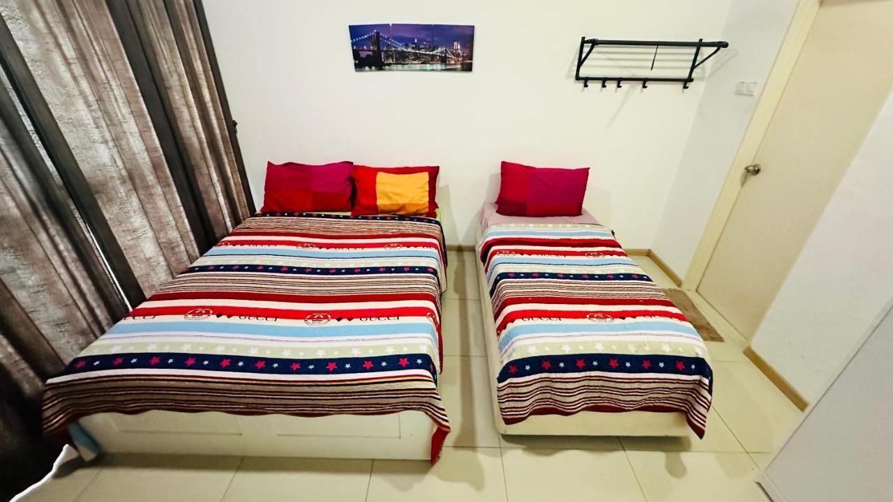 Vista Alam Roomstay Homestay Shah Alam Eksteriør billede