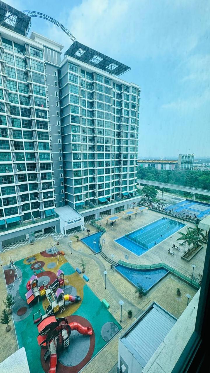 Vista Alam Roomstay Homestay Shah Alam Eksteriør billede
