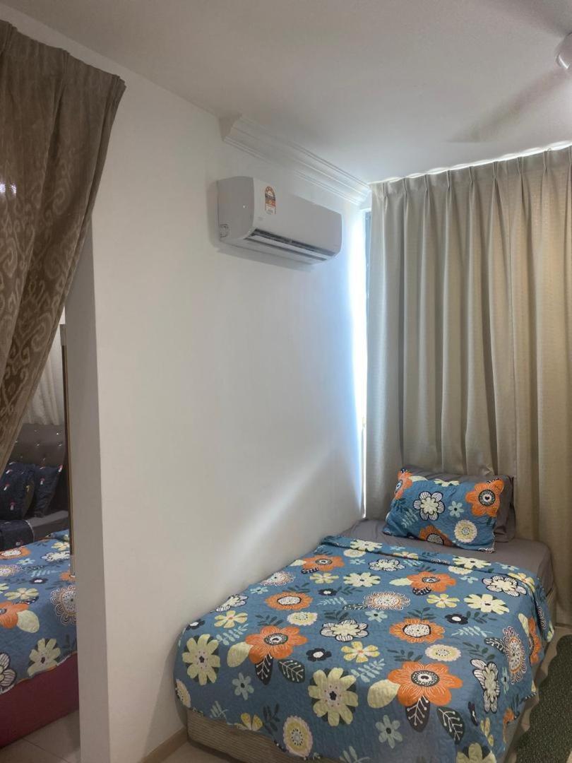 Vista Alam Roomstay Homestay Shah Alam Eksteriør billede