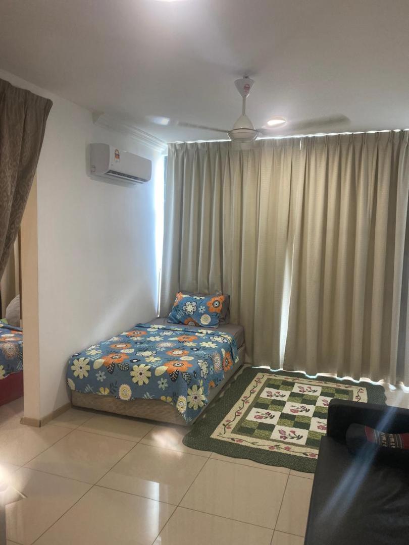 Vista Alam Roomstay Homestay Shah Alam Eksteriør billede